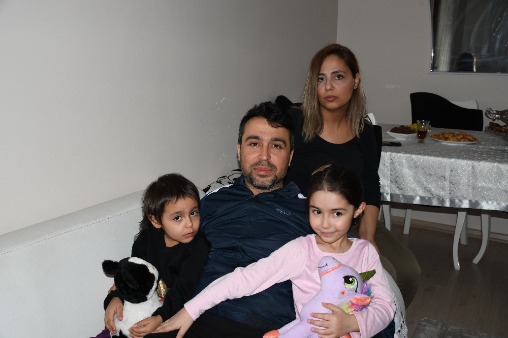 İdlib’de yaralanan yüzbaşı Tarsus’taki evine geldi