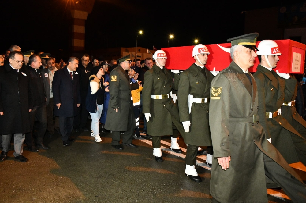 İdlip şehidi memleketi Samsun’da göz yaşı içinde karşılandı