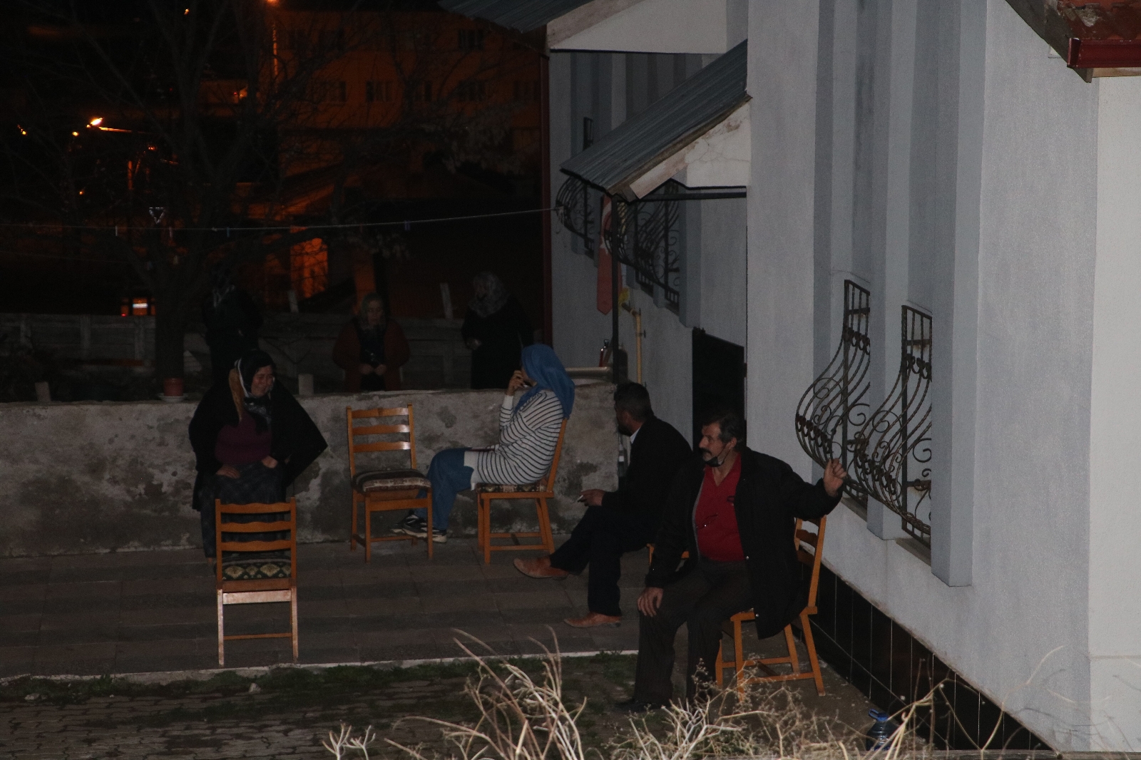 İftarda yemek kavgası kanlı bitti, 8 çocuğunun annesini bıçaklayarak öldürdü