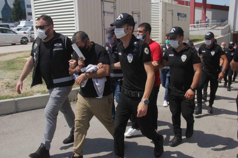 İki kuşak tefeci aileye 12 tutuklama