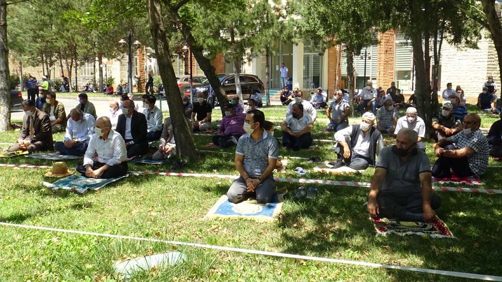 İkinci hutbelerini Ayasofya’dan yapılan canlı yayınla dinlediler