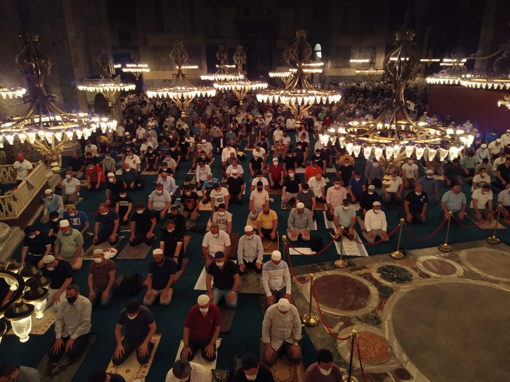 İkinci sabah da Ayasofya Camii’ne yoğun ilgi