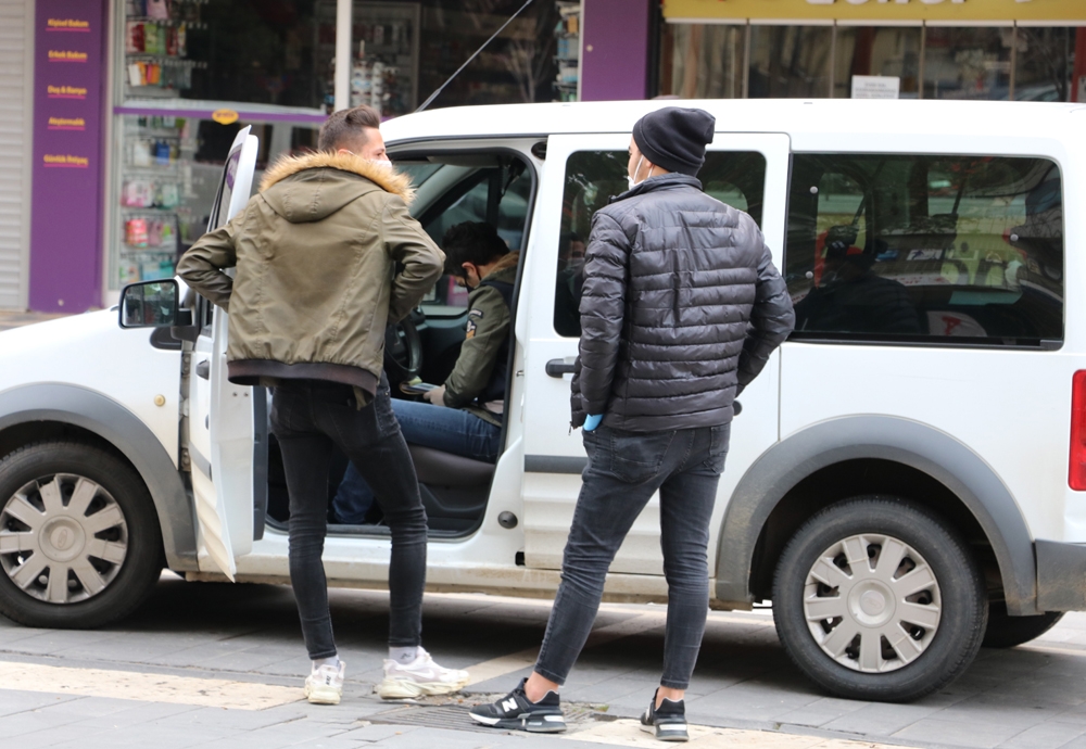 İlçeden geldiler cezayı yediler