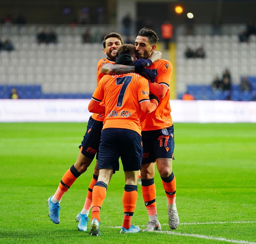 İlk Yarıda 4 Gol Var