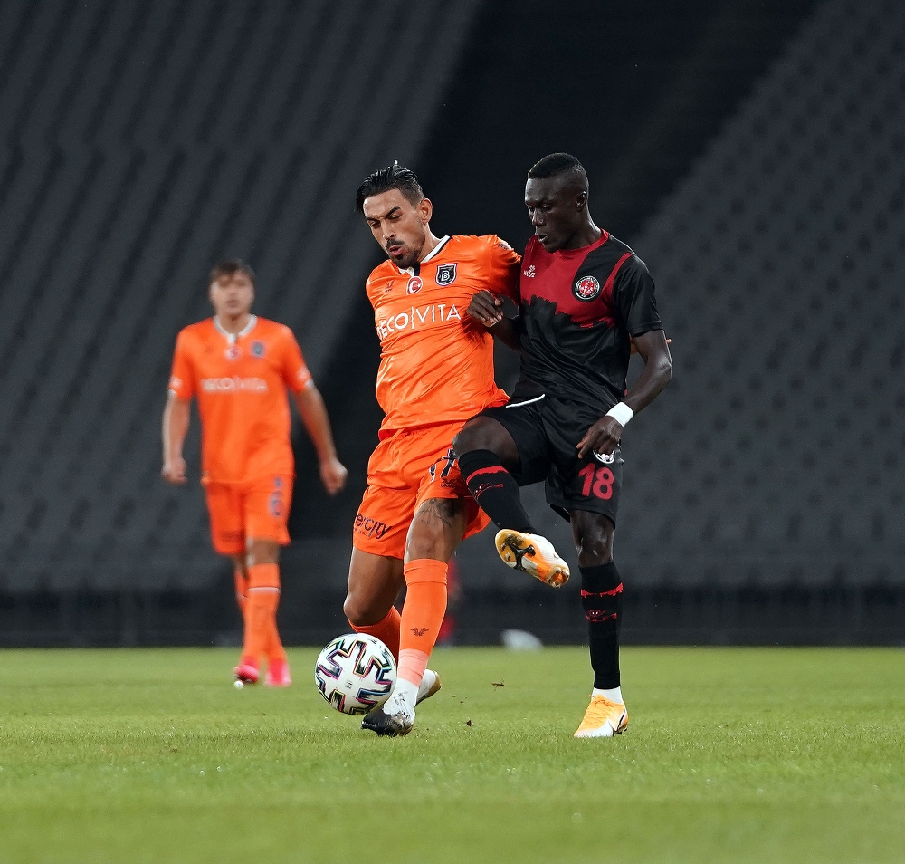 İlk Yarıda Gol Yok