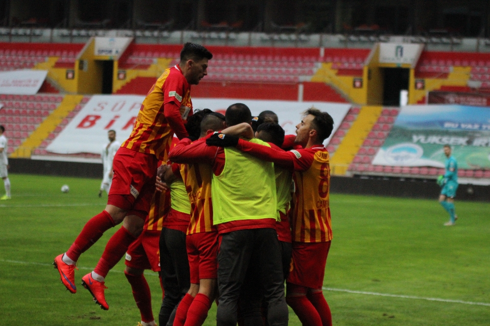 İlk Yarıda Tek Gol Var