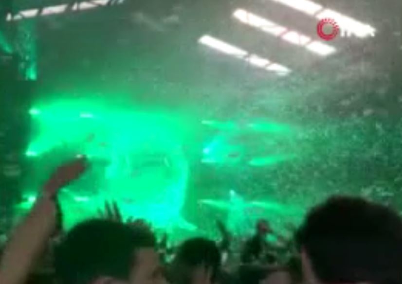 İngiltere’de sosyal mesafesiz parti denemesi