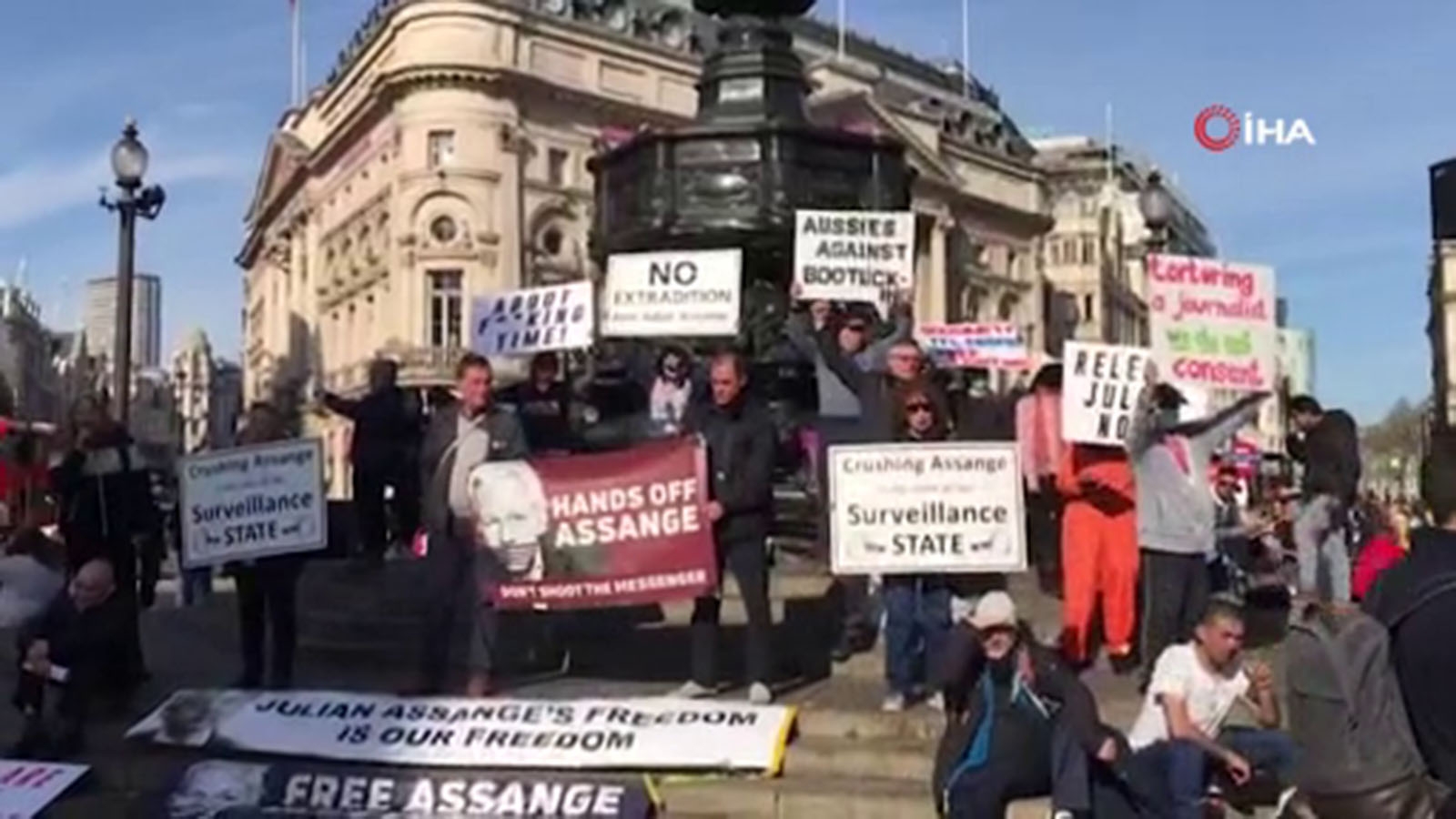 İngiltere’de WikiLeaks’in kurucusu Assange için gösteri düzenlendi