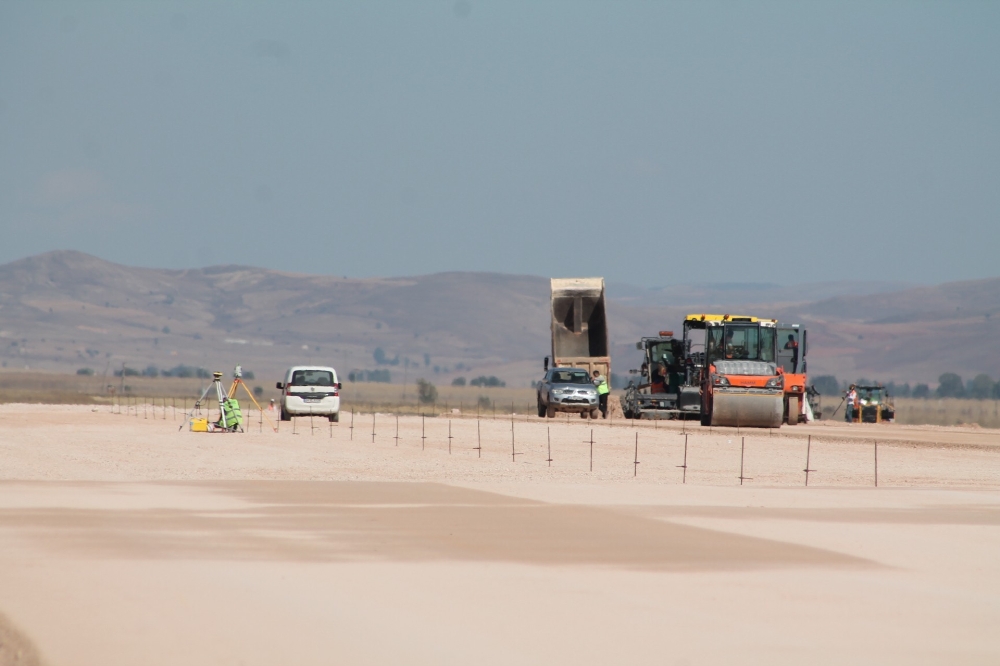 İnşaatı Süren Gümüşhane Bayburt Havalimanında Zemin Çalışması Tamamlandı