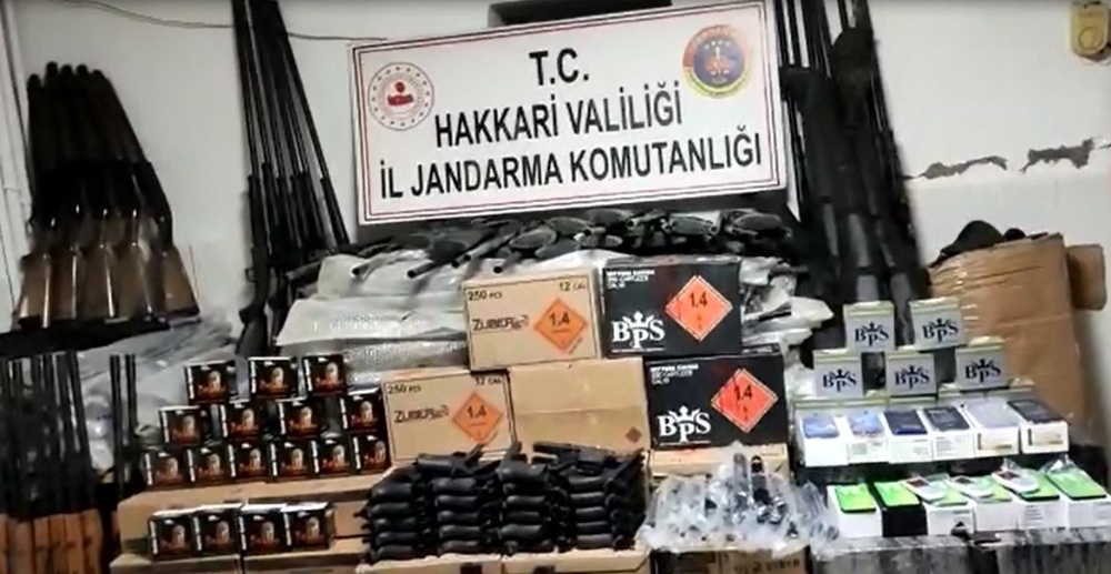 Irak Sınırında Cephane Ele Geçirildi