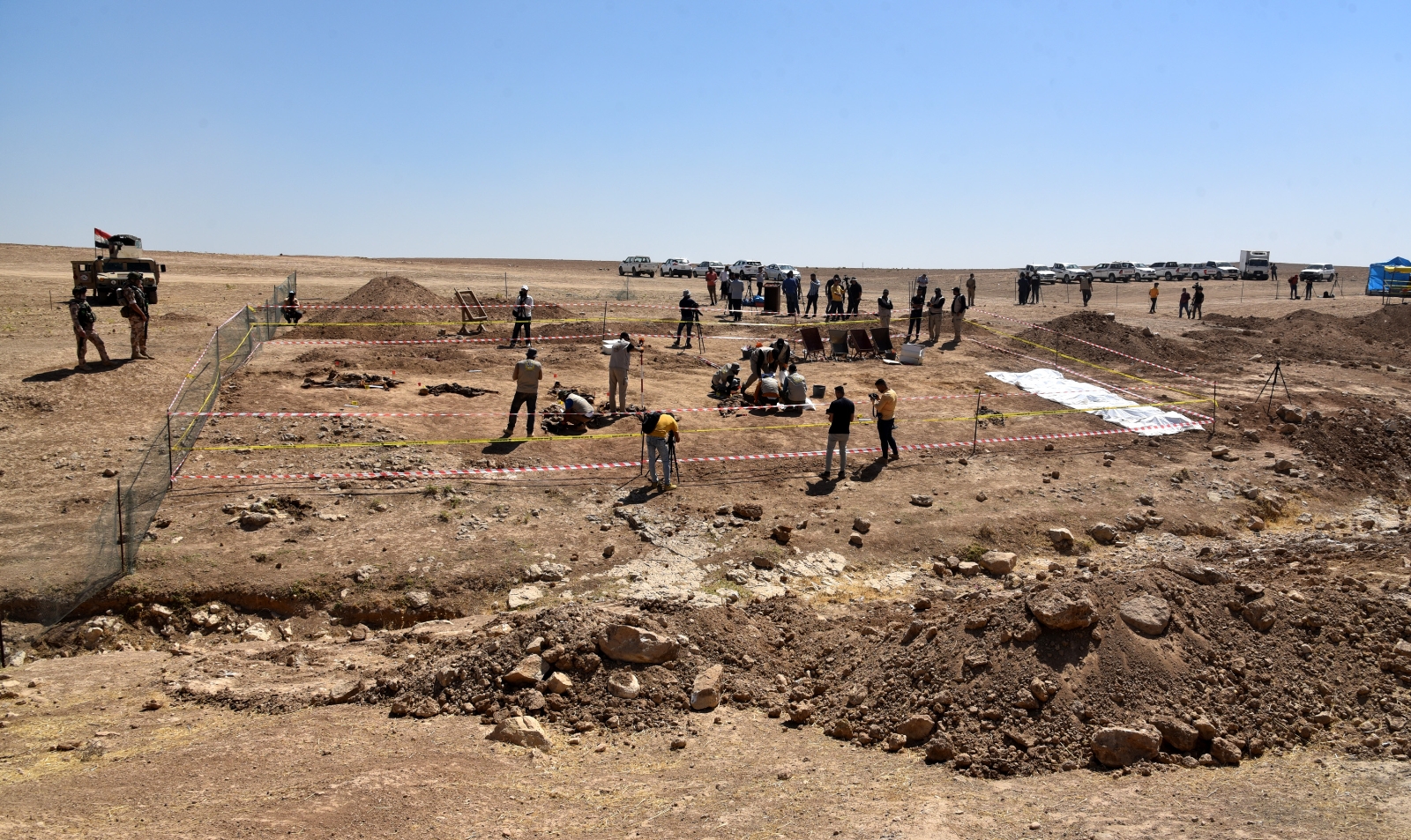 Irak’ta DEAŞ tarafından öldürülen 123 kişinin toplu mezarı bulundu
