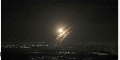 İran, İsrail'i vurdu: Yüzlerce balistik füze fırlatıldı!