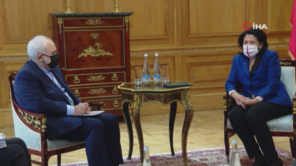 İranlı Bakan Zarif, Gürcistan Cumhurbaşkanı Zurabishvili ile görüştü