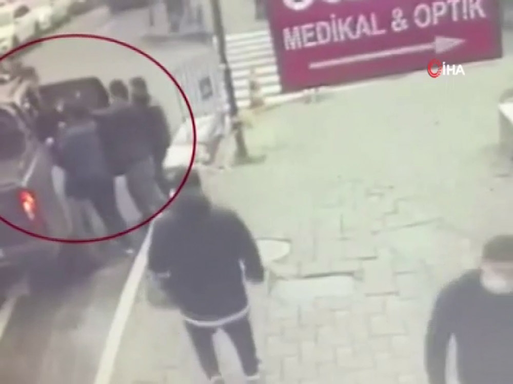 İş adamını zorla kaçırıp senet imzalatan zanlılar kamerada