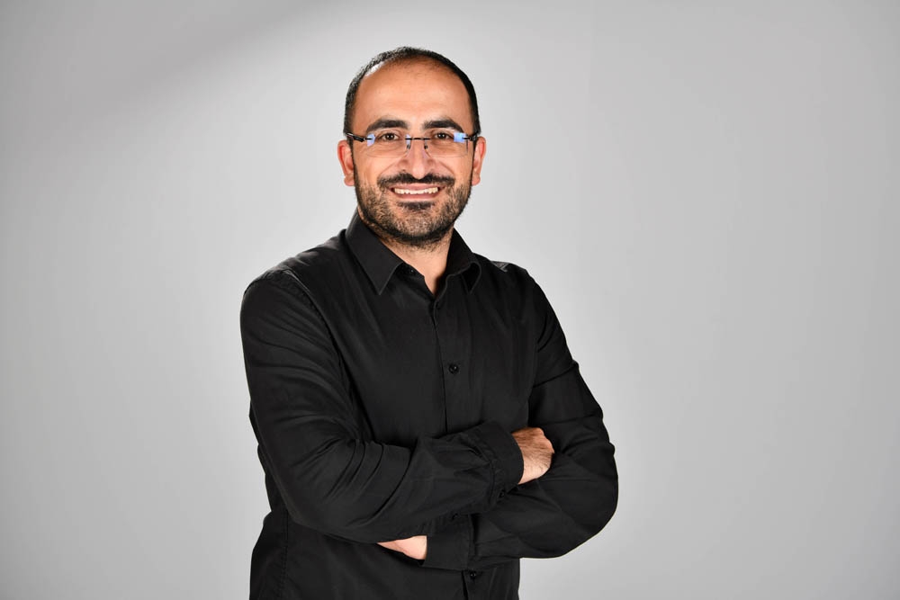    İş sözleşmesi üç ay boyunca feshedilemeyecek