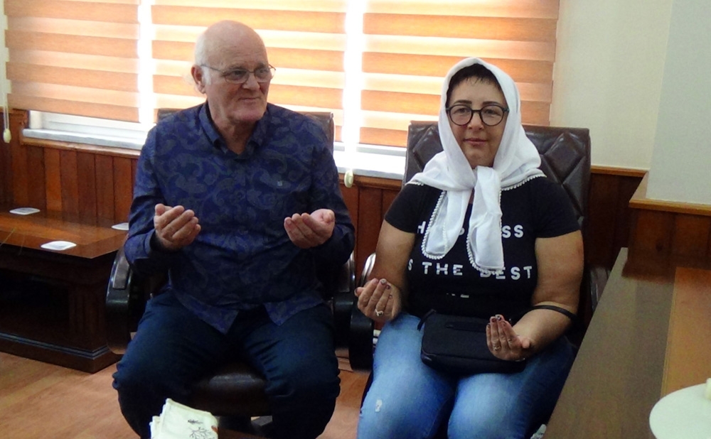 İşaret Diliyle Müslüman Oldu