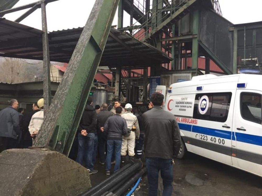 İşçileri taşıyan kafes arıza yaptı: 35 işçi kurtarıldı