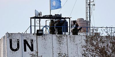 İşgalci İsrail ordusuna ait tanklar Lübnan’daki BM Barış Gücü üssüne girdi