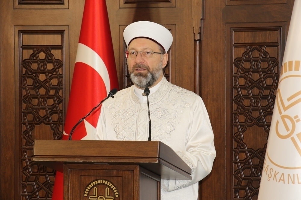 “İslam’ın ’yaratılış’ fikrine karşı ortaya çıkan düşünceler, rasyonel açıdan da problemlidir”