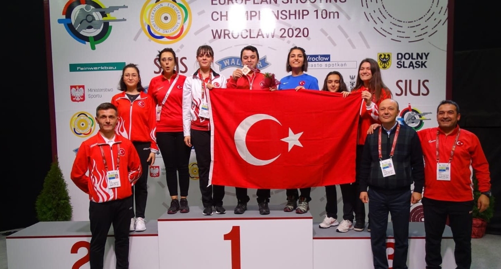 İsmail Keleş’ten bronz madalya