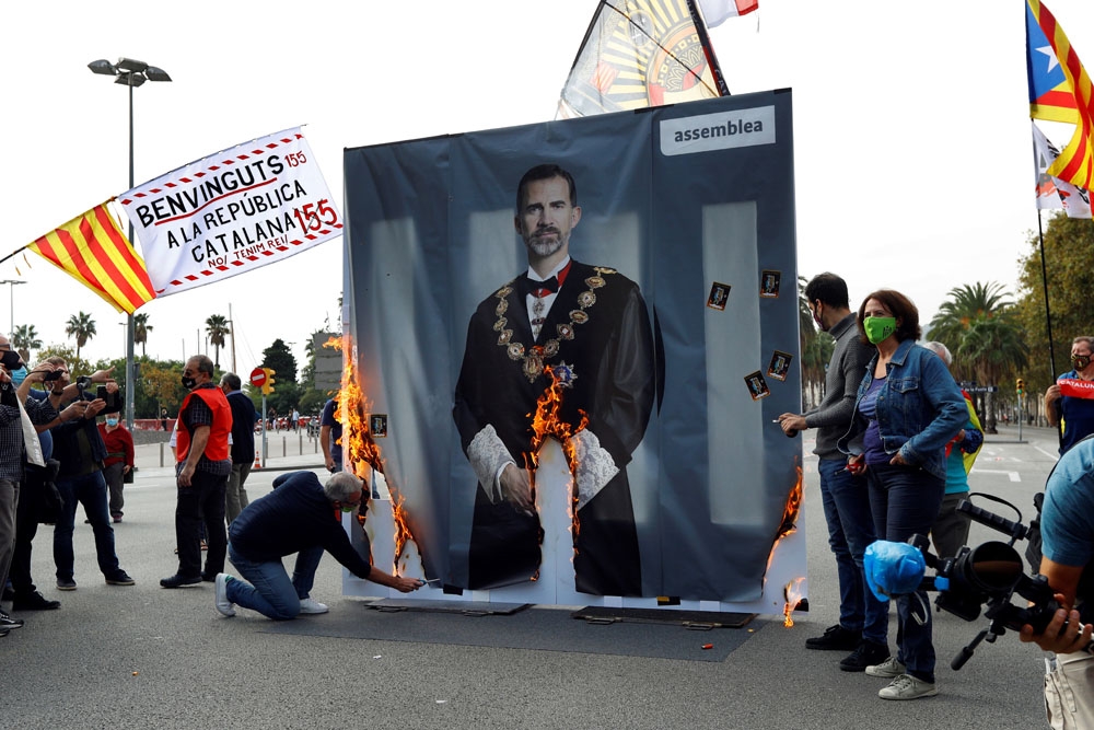 İspanya Kralı 6. Felipe, Barselona’da protestoyla karşılandı