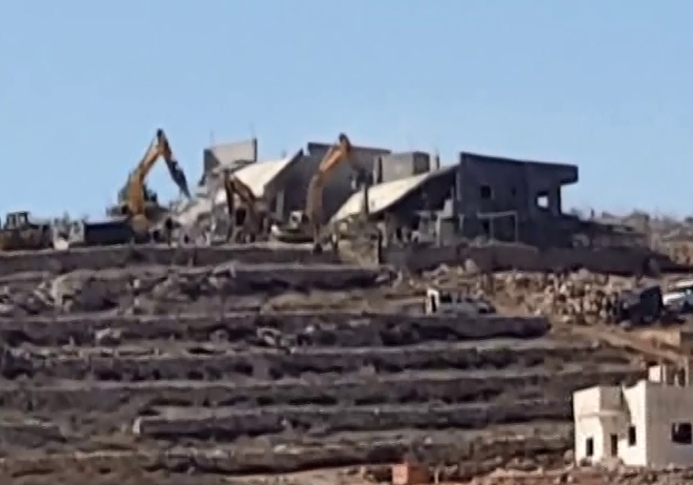 İsrail, Filistinlilere Ait 4 Evi Yıktı