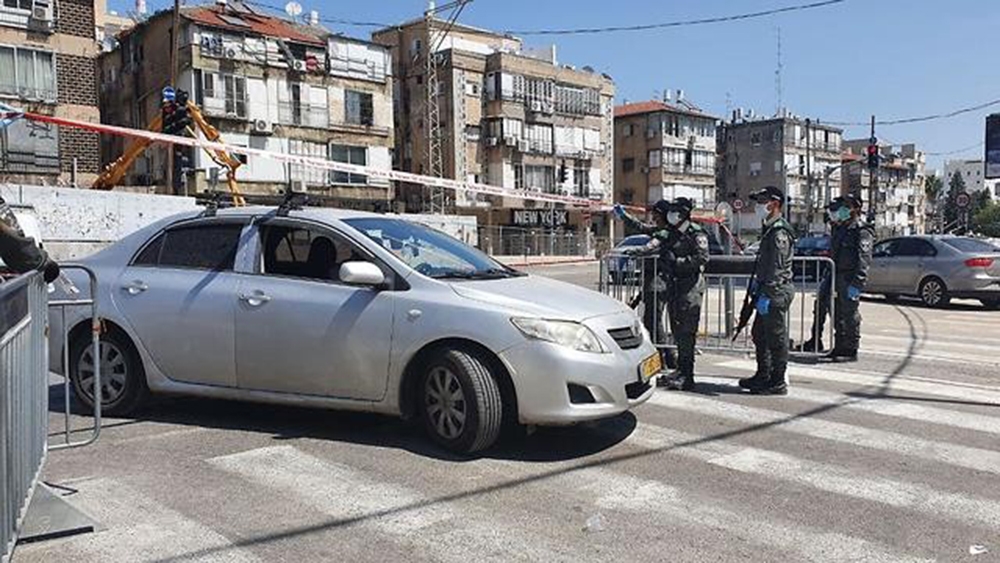 İsrail korona virüs bir kenti karantina altına aldı