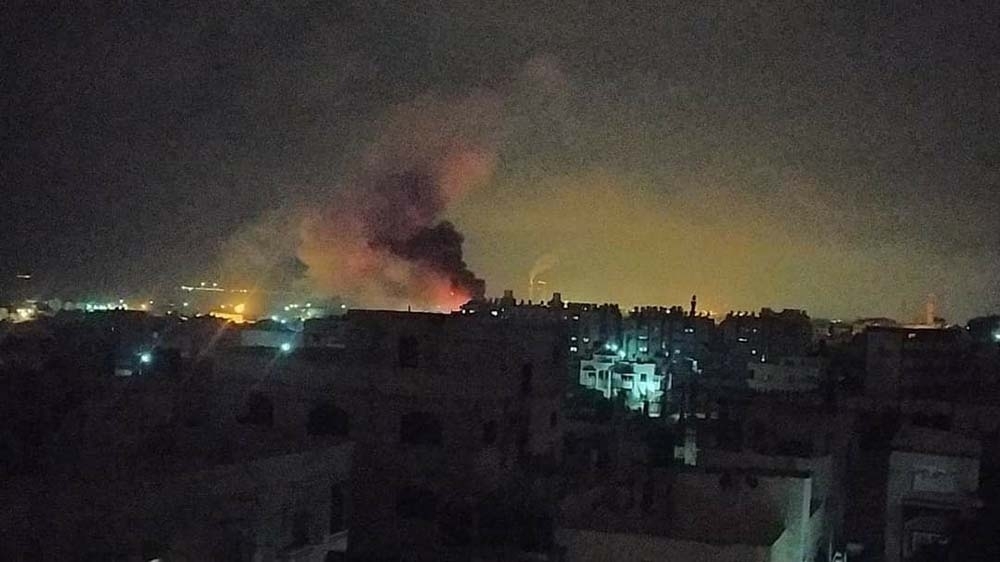 İsrail savaş uçakları Gazze’de Hamas’a ait bir mevziyi vurdu