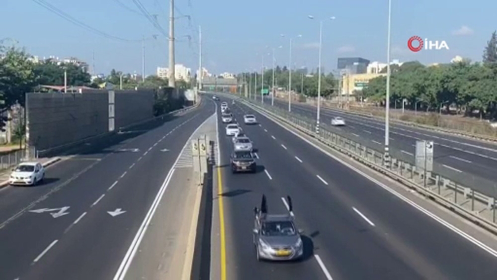 İsrail’de Netanyahu karşıtlarından konvoylu protesto