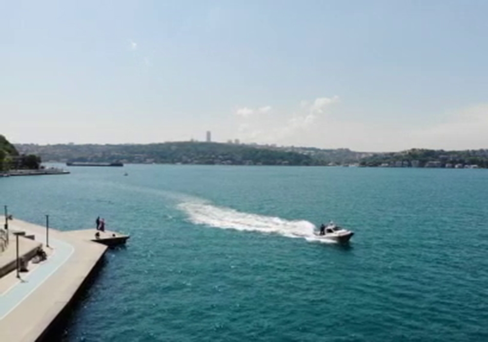 İstanbul Boğazı’nda boğulma ihbarı polisi alarma geçirdi