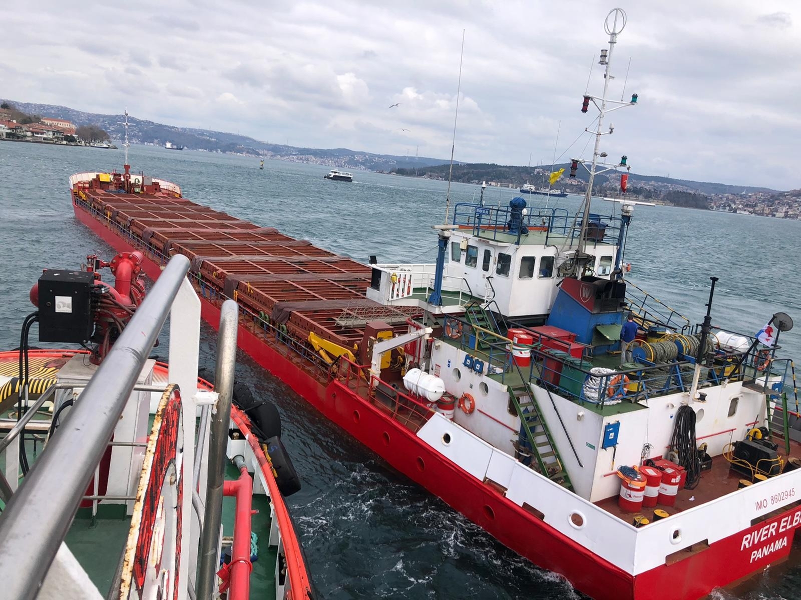 İstanbul Boğazı’nda korkutan gemi arızası