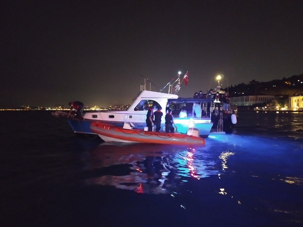 İstanbul Boğazı’nda tekne denetimi yapıldı