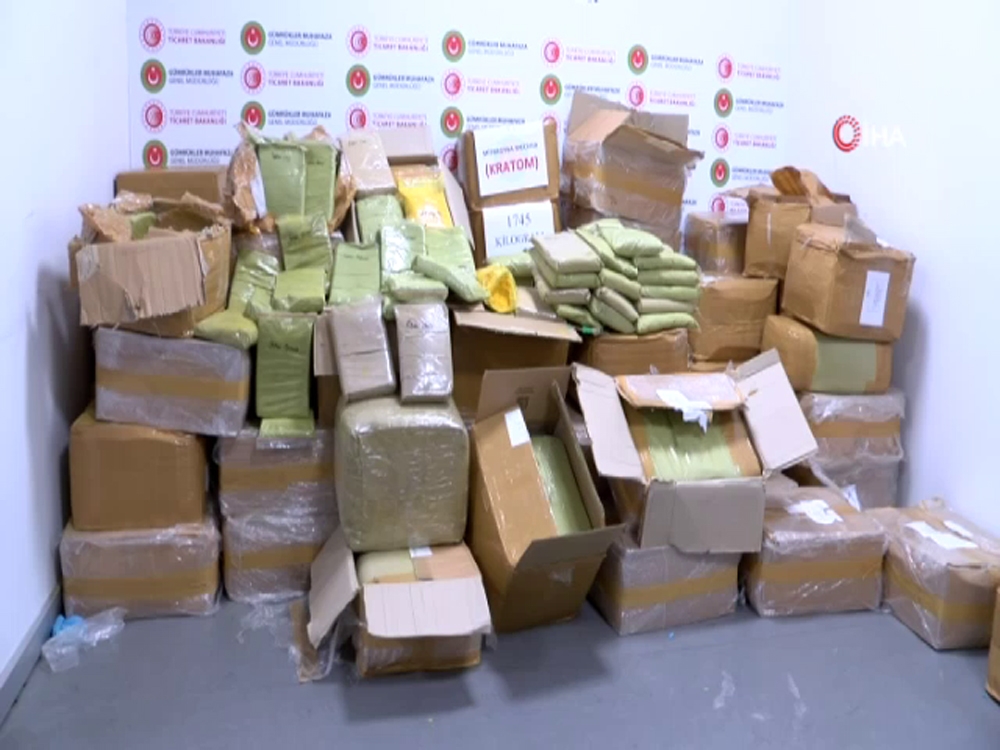 İstanbul Havalimanında Rekor Uyuşturucu Operasyonu
