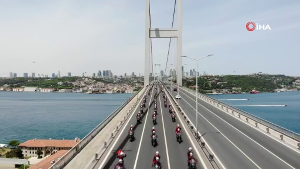 İstanbul polisinin 19 Mayıs korteji, drone ile havadan görüntülendi