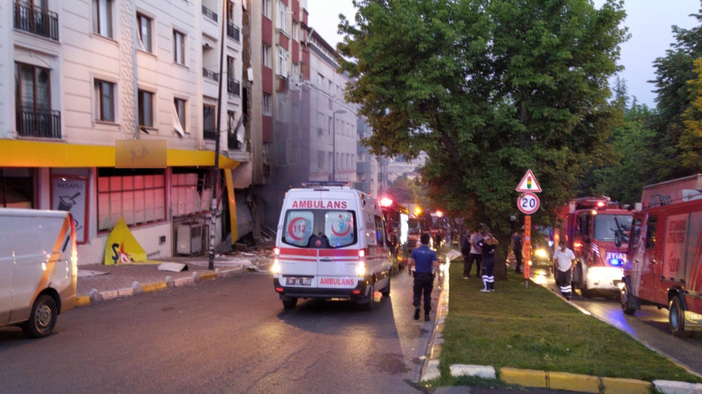 İstanbul Valiliğinden patlama açıklaması: 1 ölü, 10 yaralı
