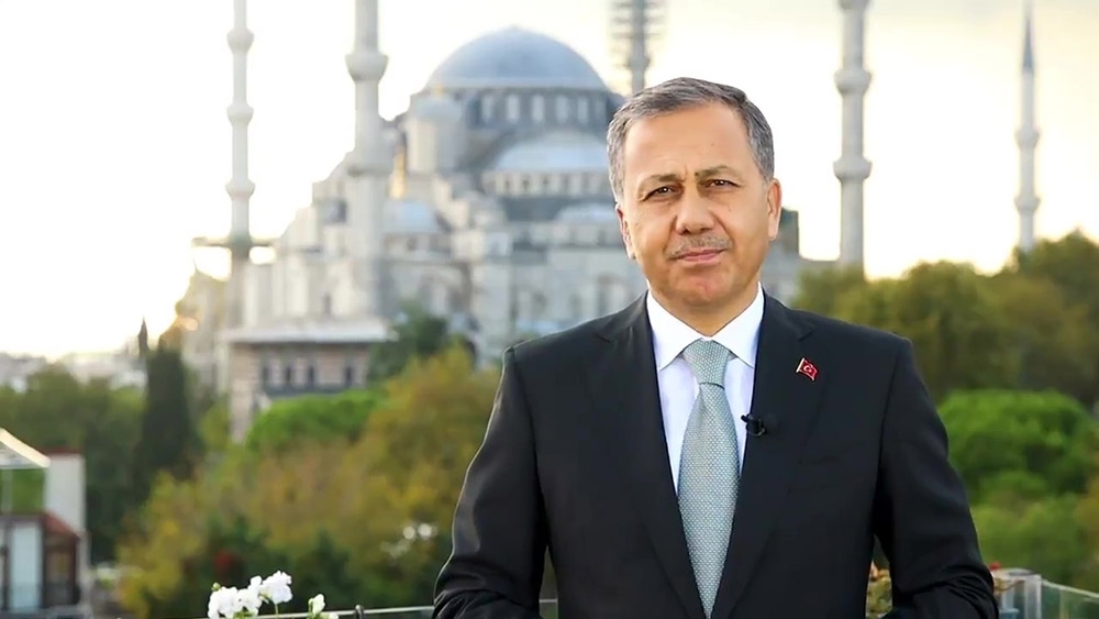 İstanbul Valisi Ali Yerlikaya: ”Mesut Yılmaz’a Allah’tan rahmet, ailesi başsağlığı diliyorum”