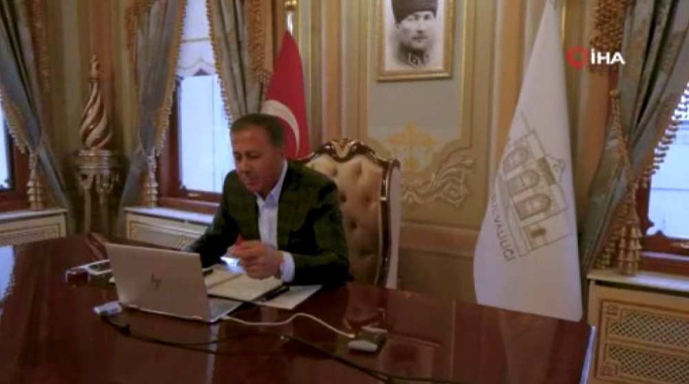 İstanbul Valisi Yerlikaya’dan belediye başkanlarıyla video konferanslı toplantı