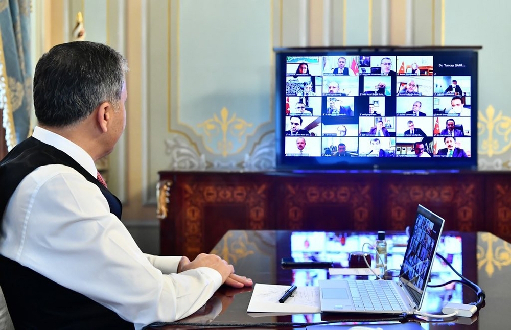 İstanbul Valisi Yerlikaya’dan video konferanslı korona virüs toplantısı
