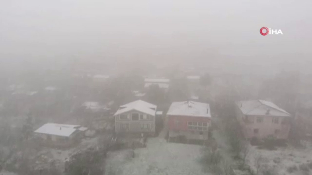 İstanbul’a beklenen kar geldi
