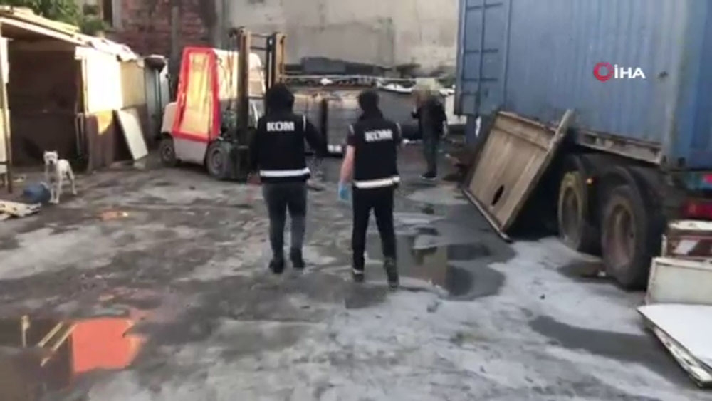 İstanbul’da ’10 numara yağ’ operasyonunda 22 gözaltı