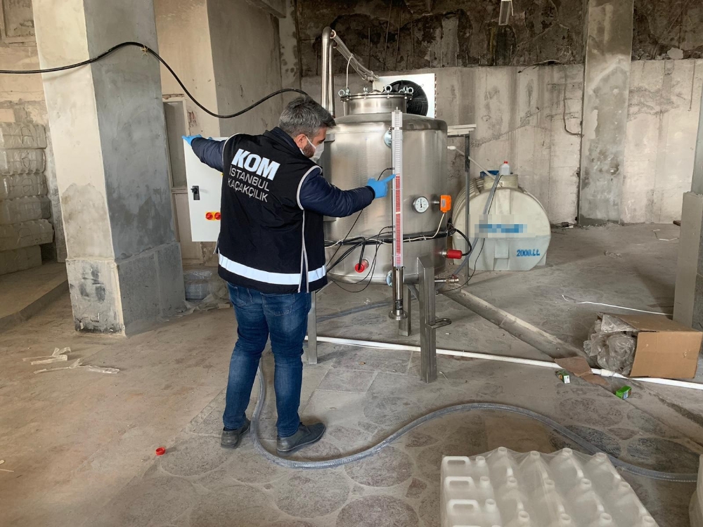 İstanbul’da 5 ton alkol ele geçirildi