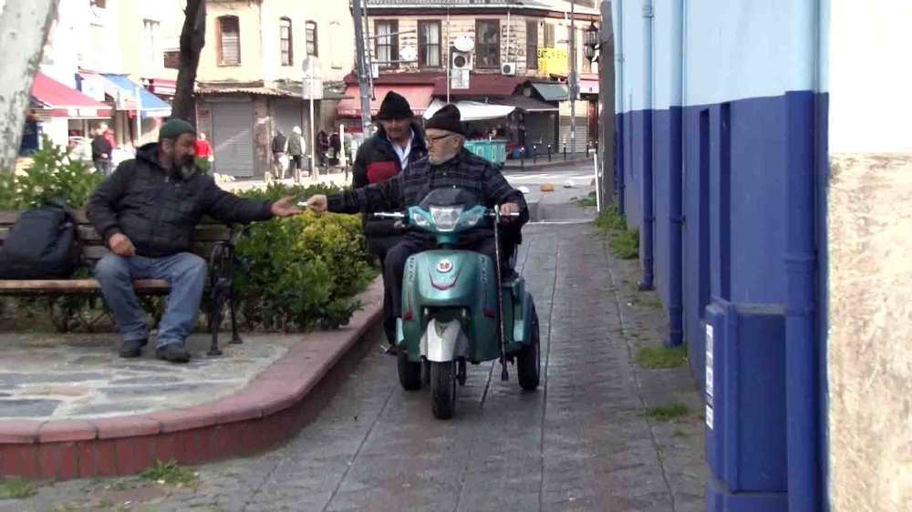 İstanbul’da 65 yaş üstü yaşlılar sokağa çıkma yasağına uymadı