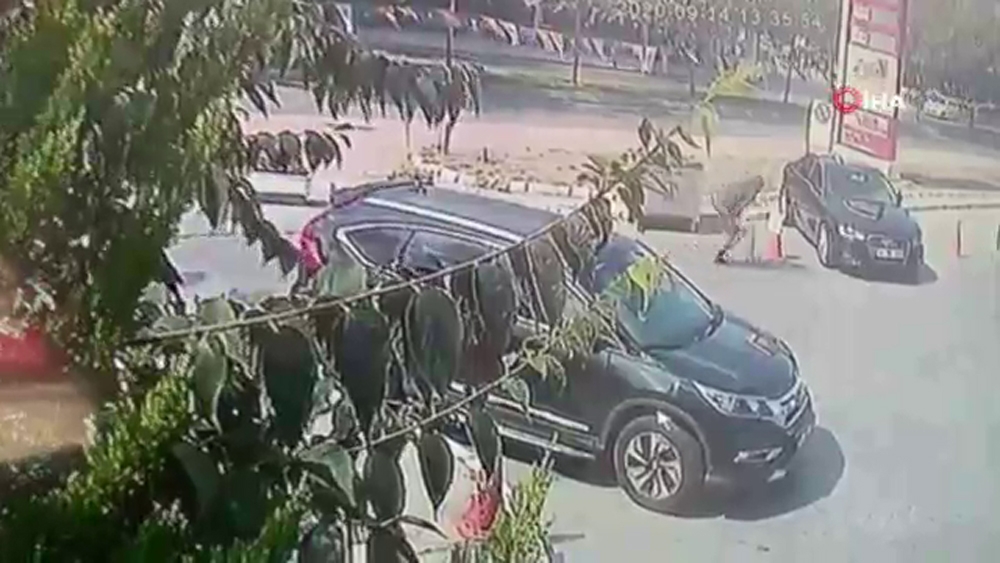İstanbul’da akaryakıt istasyonunda dehşet anları