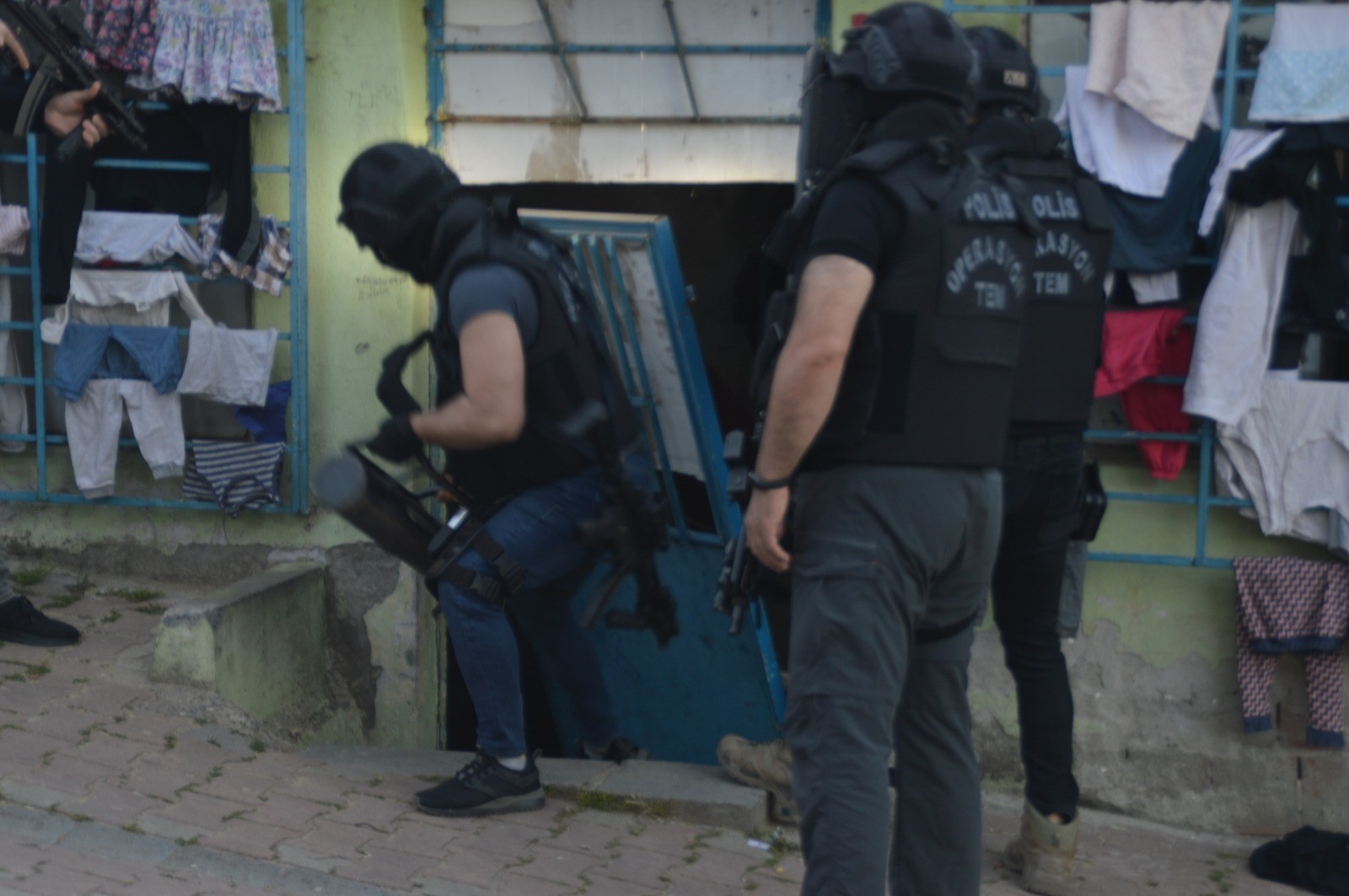 İstanbul’da DEAŞ’a şafak baskını