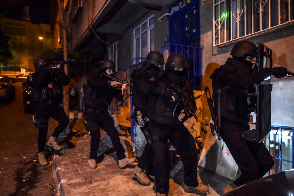 İstanbul’da DEAŞ’ın sözde ’emir’ yapısına operasyon: 13 gözaltı