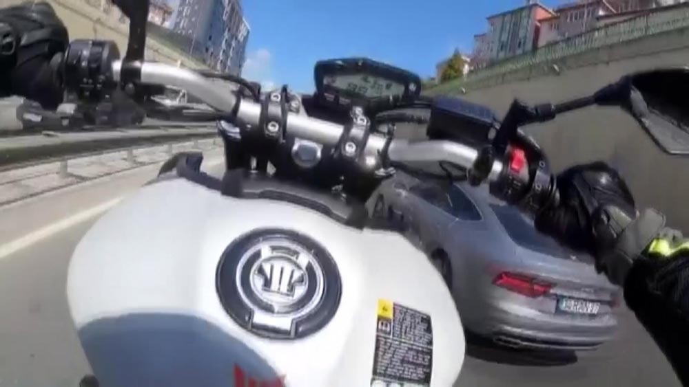 İstanbul’da “drift”, “makas” ve “tek teker” terörleri kamerada