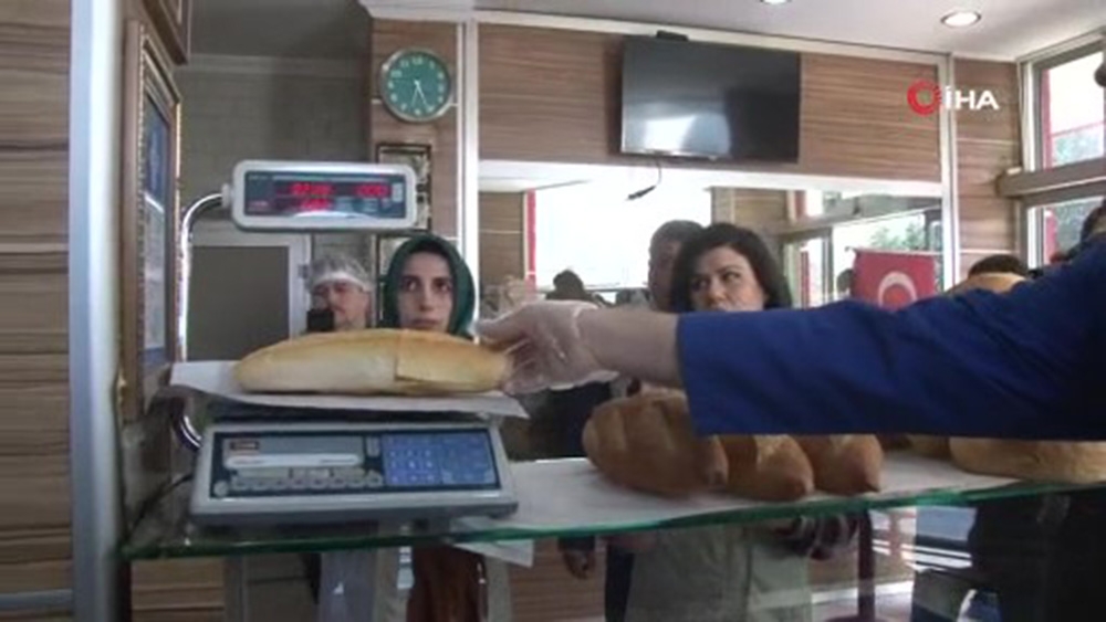 İstanbul’da fiyat ve gramaj kuralına uymayan bin 571 fırına tutanak düzenlendi