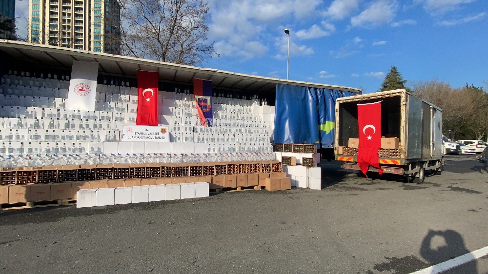 İstanbul’da jandarmadan dev sahte alkol operasyonu kamerada