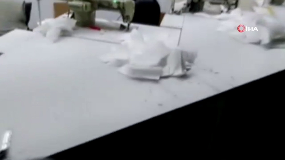 İstanbul’da kaçak üretilen 20 bin tıbbi maske ele geçirildi