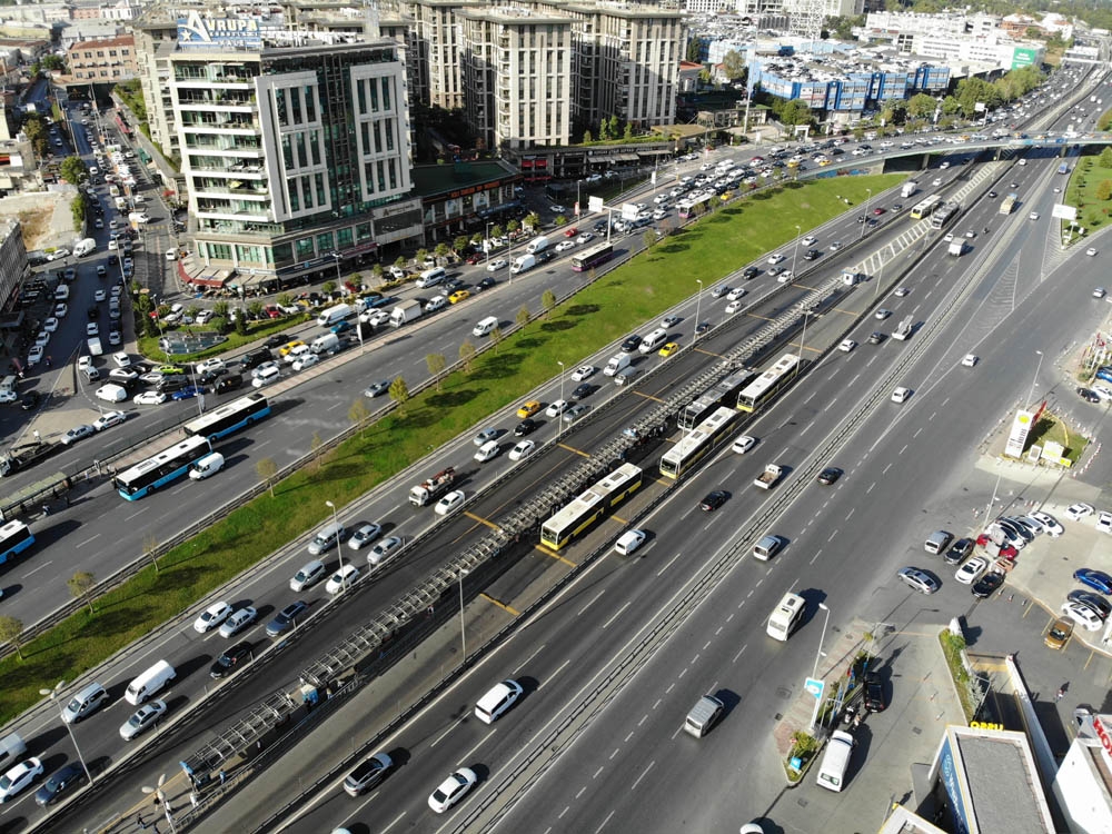 İstanbul’da kademeli mesainin ilk gününde trafikte son durum